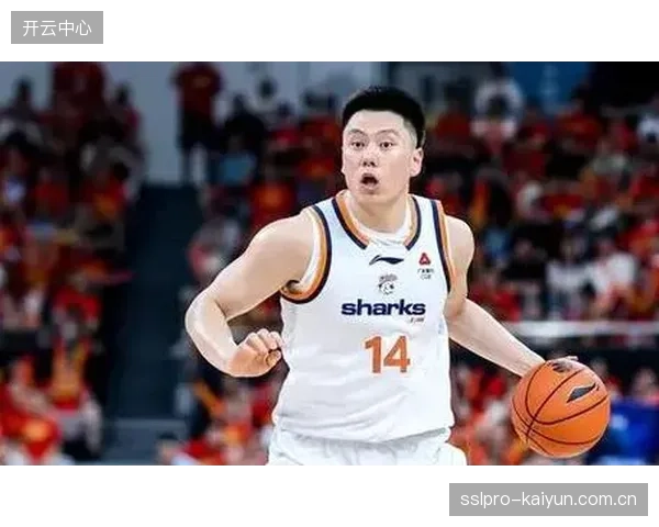 上海队锋线新星李弘权赛季表现稳定，凭借优异发挥首度入选一阵。